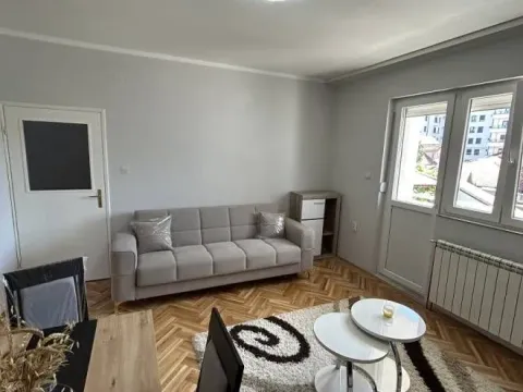 Rent, three bedroom apartment, 85m², Zeleno Brdo, Zvezdara Sve Podlokacije - image 4