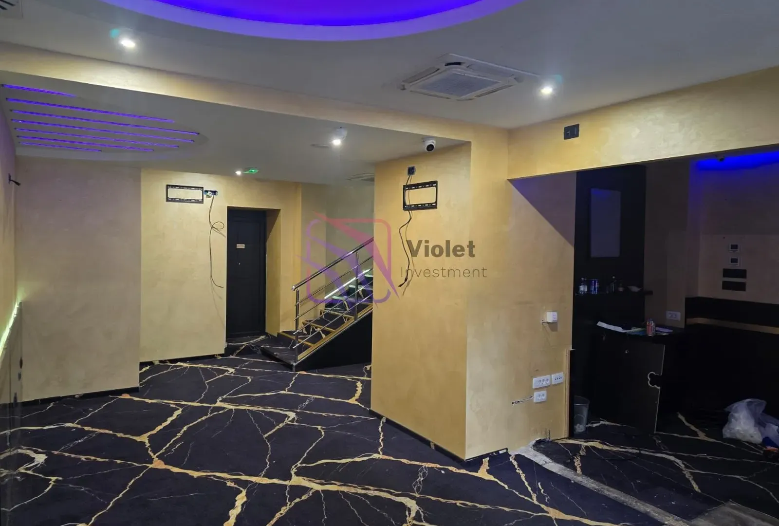Izdavanje, poslovni prostor, 150m², Centar, Podgorica