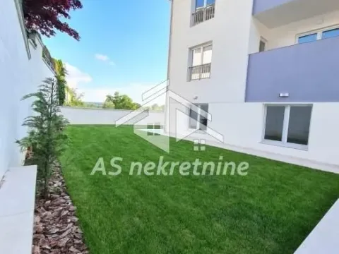 Izdavanje, stan, 240m², Savski Venac, Beograd - image 26