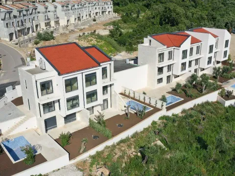 Prodaja, kuća, 140m², Reževići, Budva - image 2