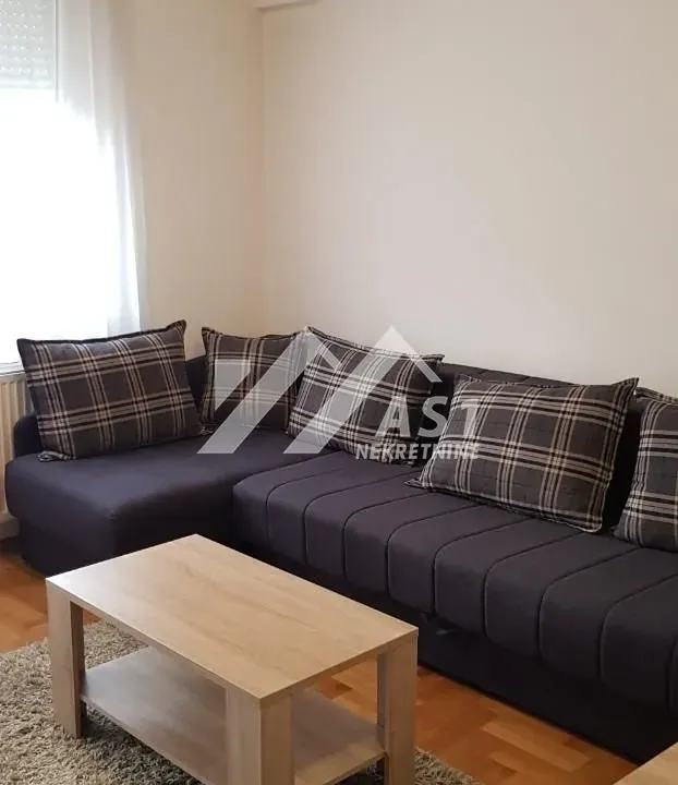 Izdavanje, stan, 33m², Grbavica, Novi Sad Sve Podlokacije