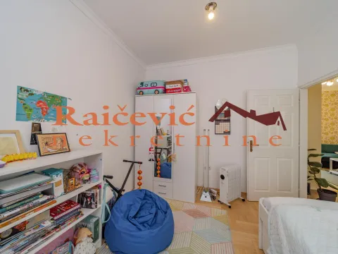Prodaja, trosoban stan, 79m², Stari Grad, Beograd - image 12