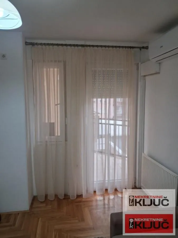 Izdavanje, jednosoban stan, 38m², Nova Detelinara, Novi Sad Sve Podlokacije
