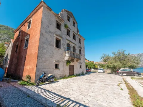 Prodaja, kuća, 424m², Prčanj, Kotor - image 7