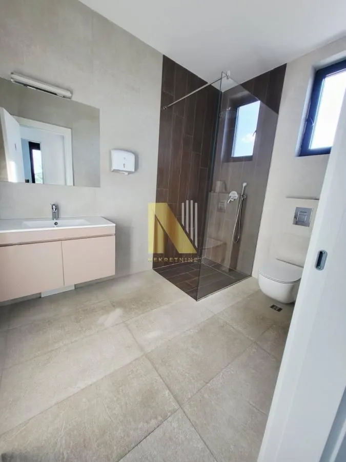 Rent, office space, 168m², Telep, Novi Sad Sve Podlokacije