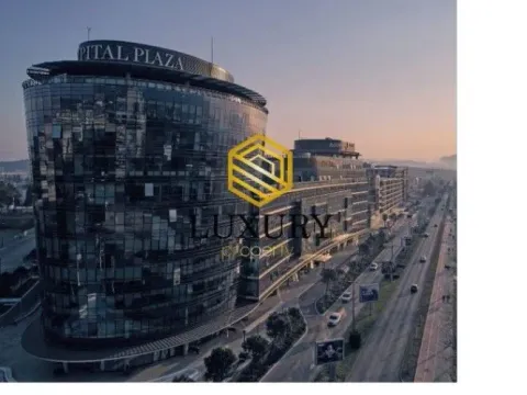 Izdavanje, poslovni prostor, 100m², Kod Capital Plaze, Podgorica - image 2