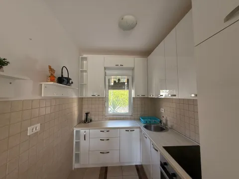 Prodaja, dvosoban stan, 89m², Budva, Crna Gora - image 17