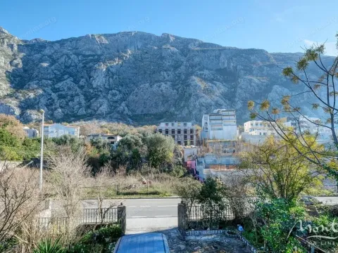 Sale, house, 219m², Dobrota, Kotor - image 32