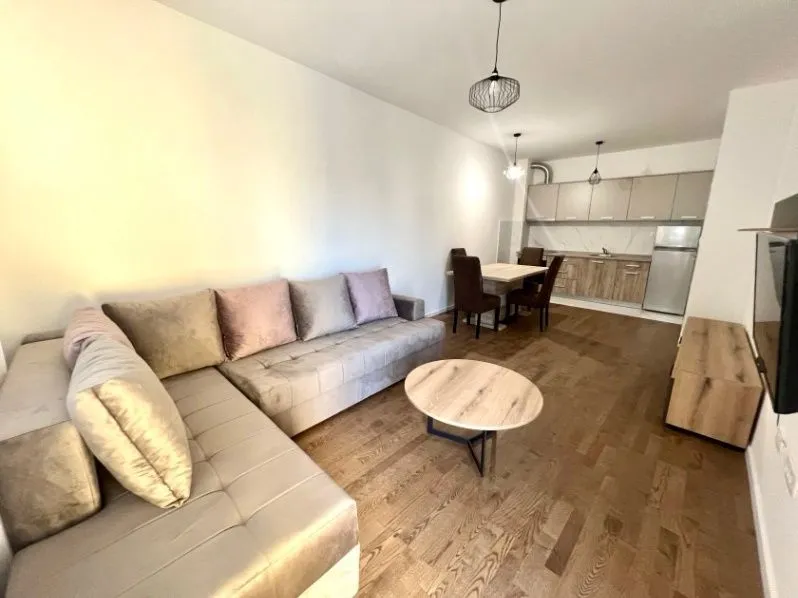 Izdavanje, jednosoban stan, 45m², Ljubović, Podgorica