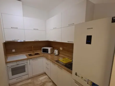 Rent, one bedroom apartment, 77m², Tre Canne, Budva - image 5