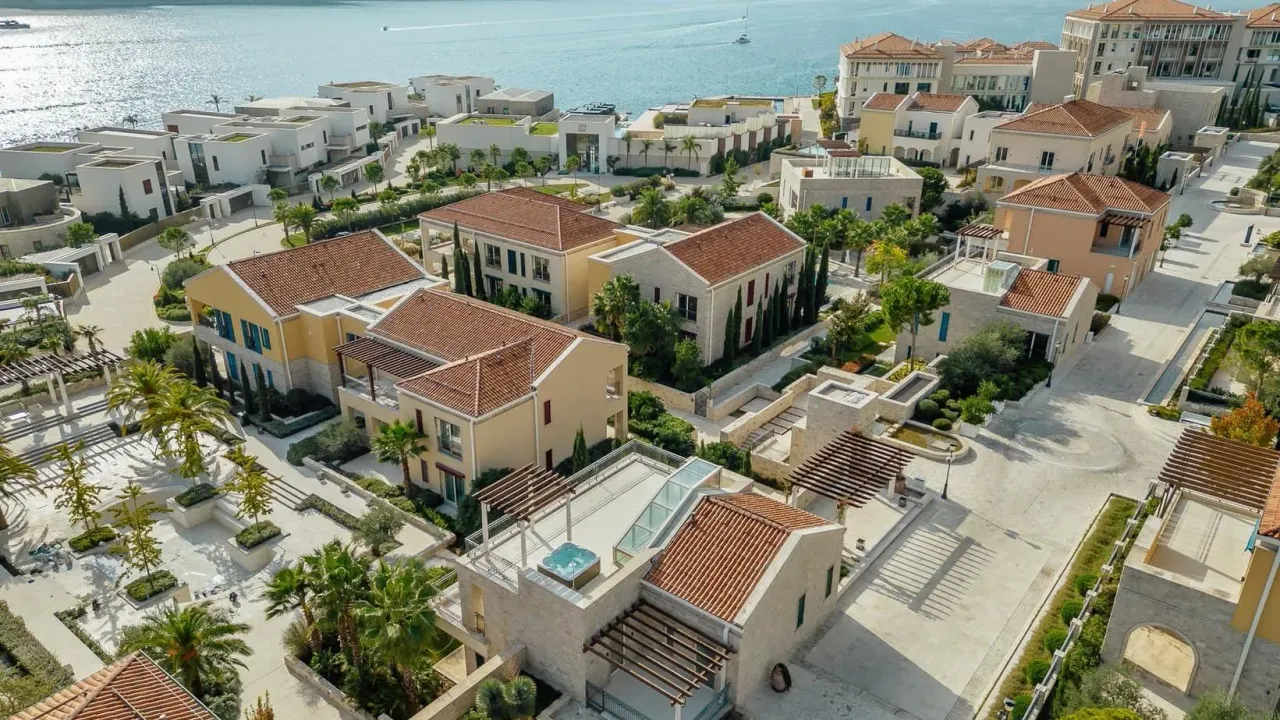 Prodaja, kuća, 325m², Portonovi, Herceg Novi