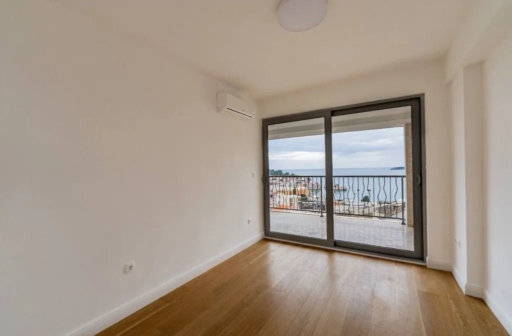 Sale, three bedroom apartment, 160m², Pržno, Budva