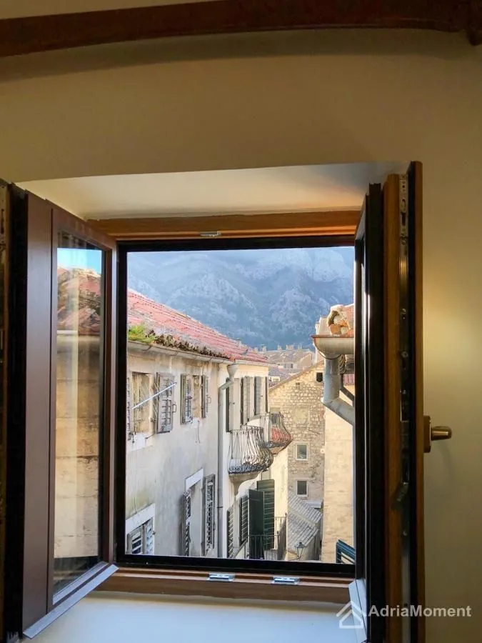 Sale, two bedroom apartment, 50m², Grad, Kotor