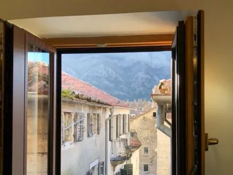 Sale, two bedroom apartment, 50m², Grad, Kotor - image 1