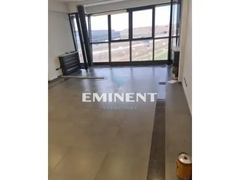 Izdavanje, poslovni prostor, 2776m², Zemun Sve Podlokacije, Beograd - image 8