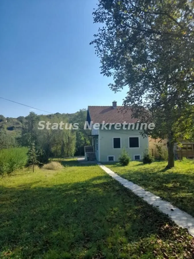 Sale, house, 246m², Beočin, Srbija