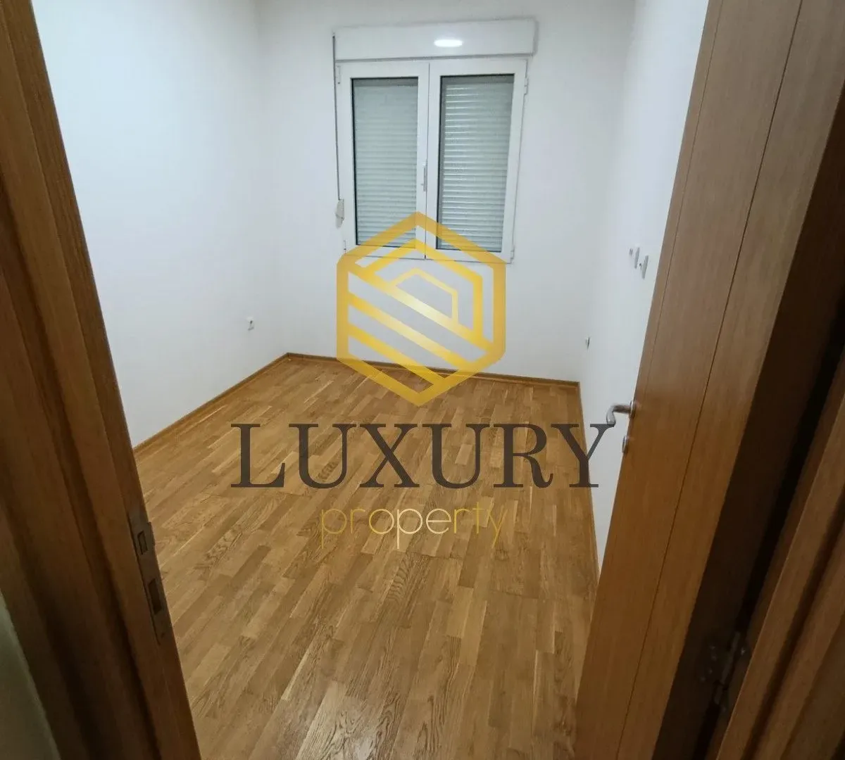Prodaja, jednosoban stan, 43m², Blok 9, Podgorica