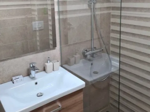 Sale, two bedroom apartment, 92m², Adok, Budva - image 10