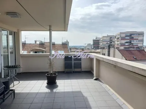 Rent, two bedroom apartment, 60m², Kalenić Pijaca, Vračar Sve Podlokacije - image 6