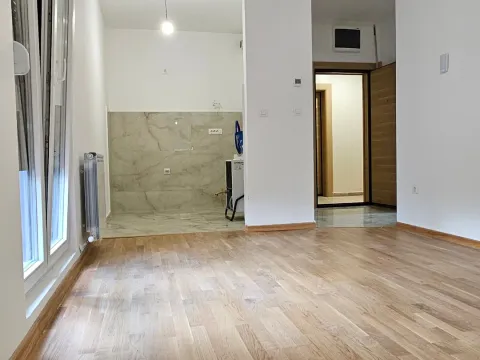 Prodaja, jednosoban stan, 40m², Centar, Kolašin - image 2