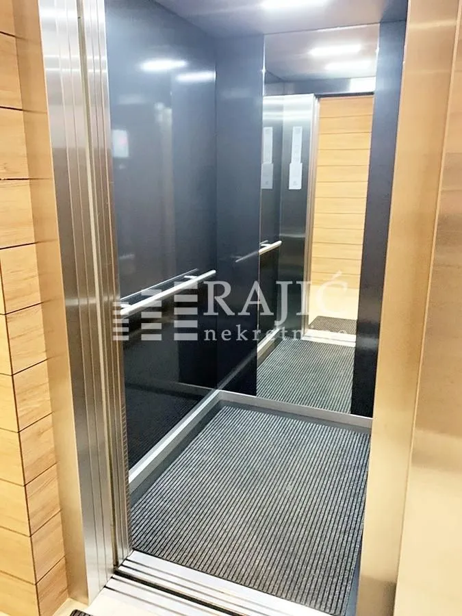 Rent, three bedroom apartment, 90m², Čukarica, Beograd