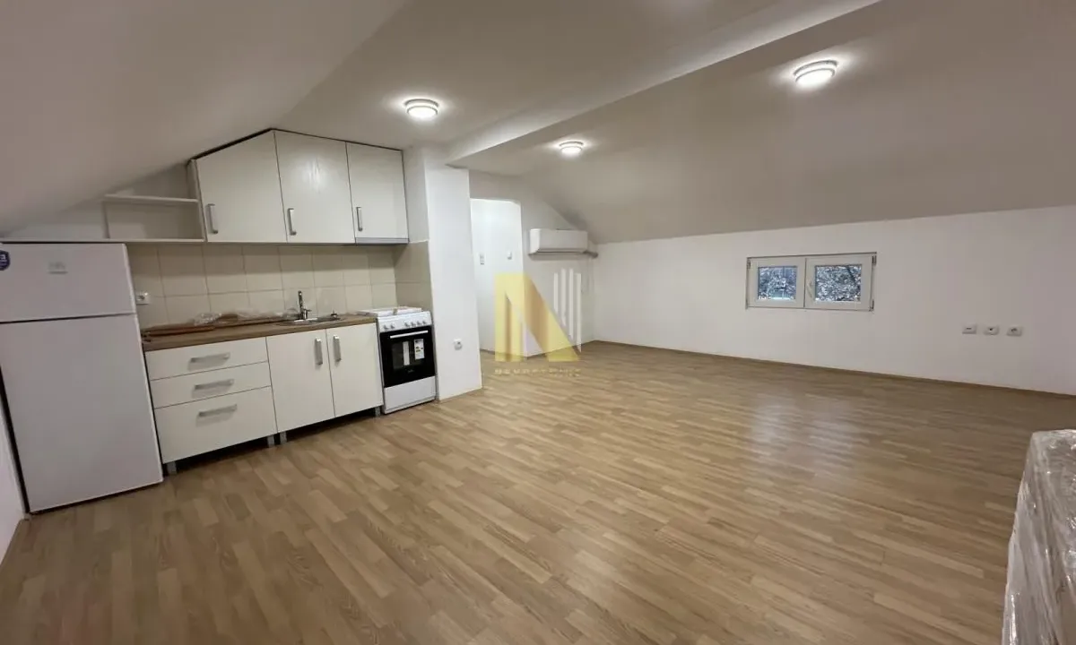 Prodaja, kuća, 73m², Sremska Kamenica, Petrovaradin