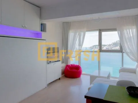 Izdavanje, garsonjera, 29m², Budva, Crna Gora - image 3