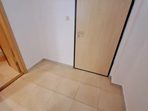 Prodaja, jednosoban stan, 50m², Pobrežje, Podgorica - image 5