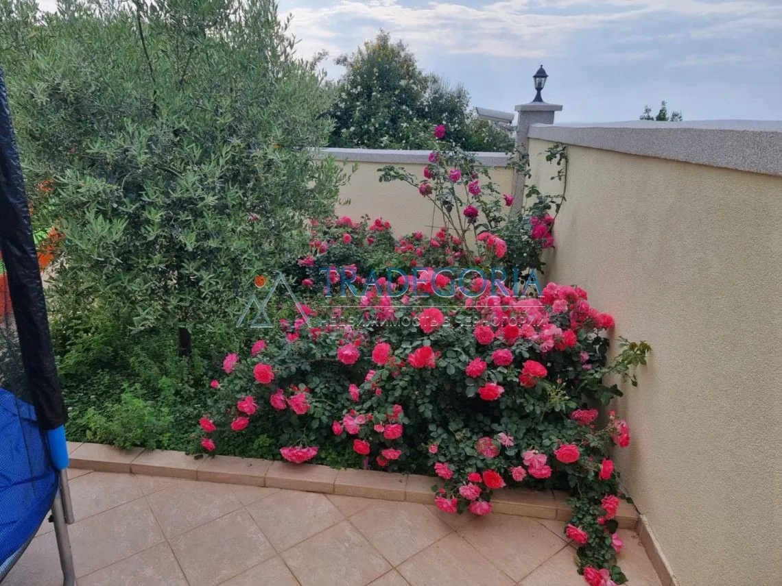 Prodaja, kuća, 330m², Utjeha, Ulcinj