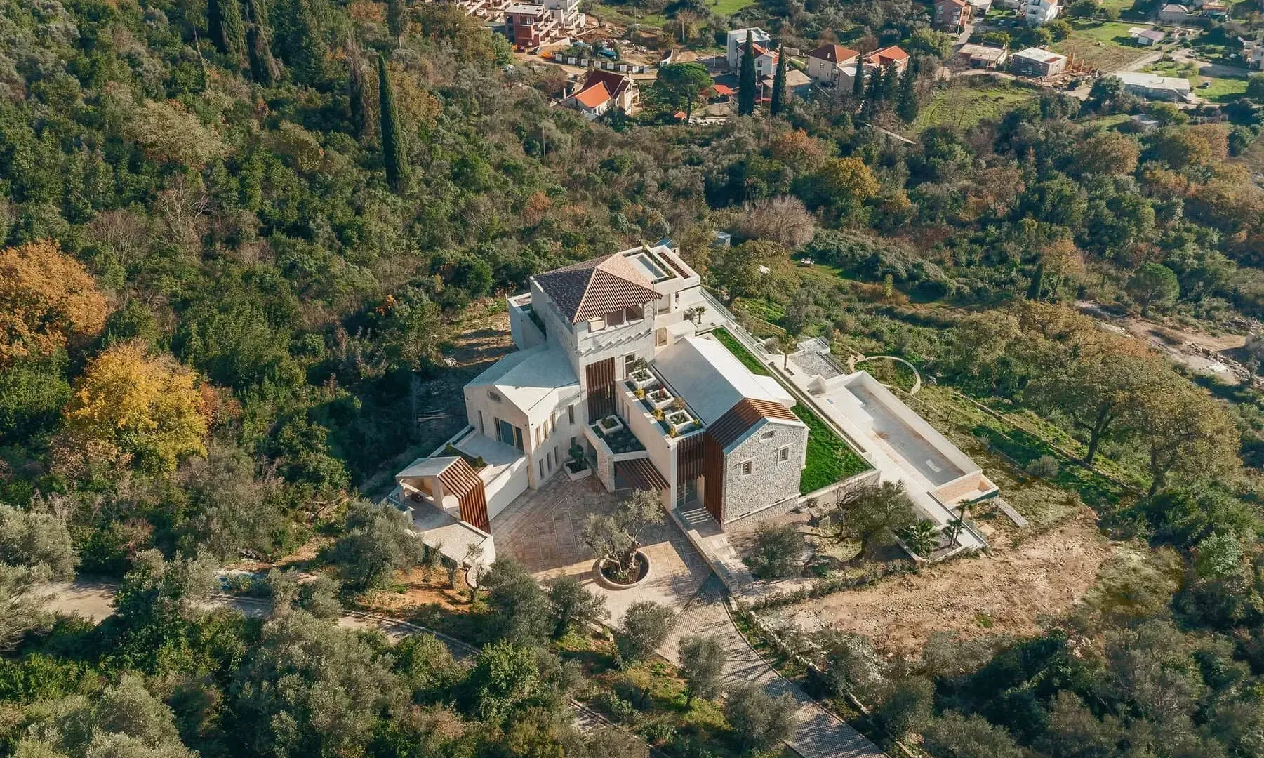 Sale, house, 1400m², Kotor, Crna Gora