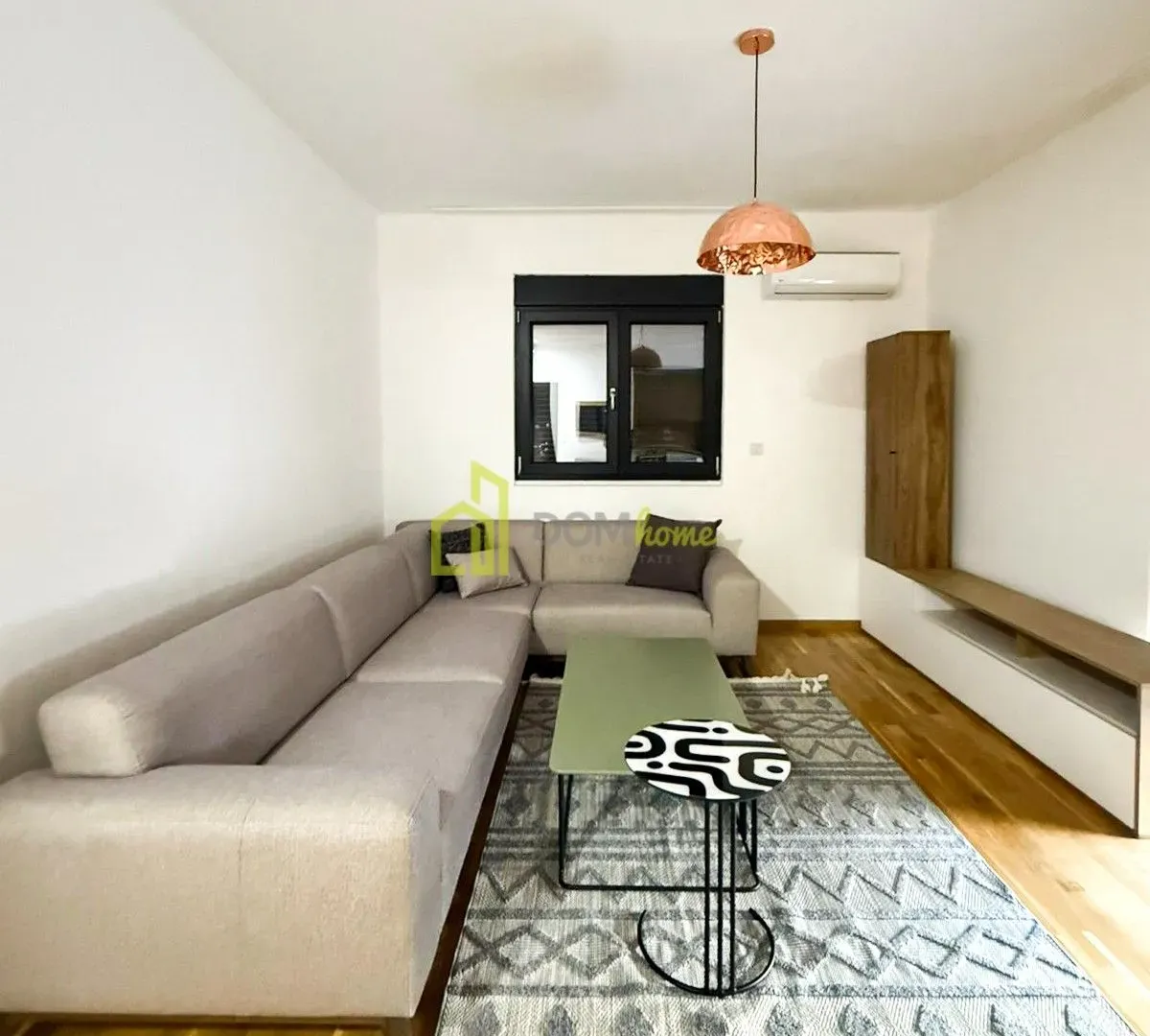 Izdavanje, jednosoban stan, 52m², Šušanj, Bar