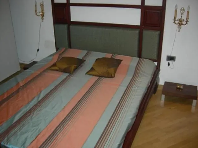 Izdavanje, trosoban stan, 84m², Vračar Hram, Vračar Sve Podlokacije
