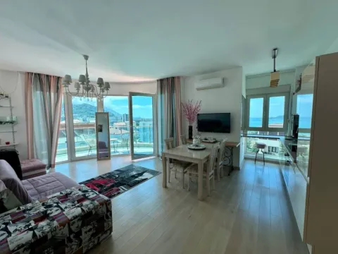Sale, two bedroom apartment, 84m², Bečići, Budva