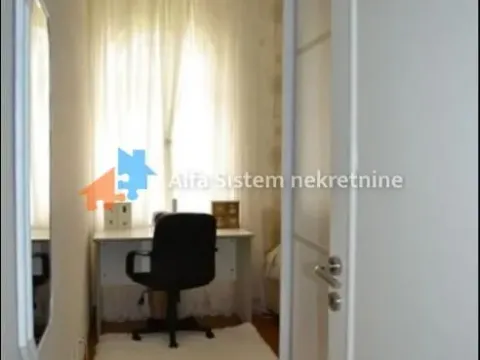 Rent, four bedroom apartment, 135m², Savski Venac, Beograd - image 10