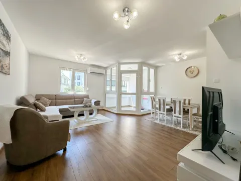 Rent, three bedroom apartment, 110m², Tološka šuma, Podgorica - image 1