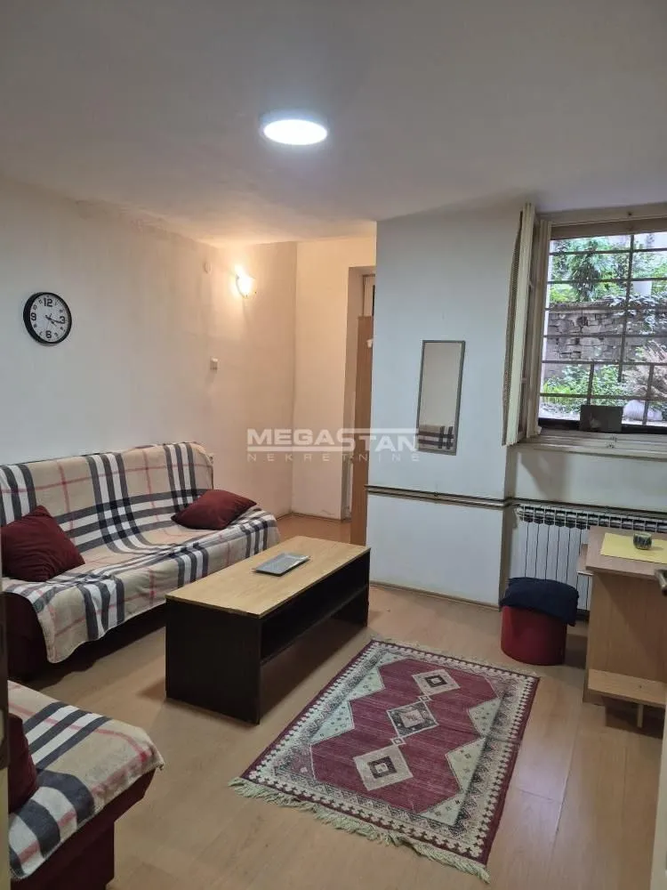 Rent, one bedroom apartment, 29m², Kalenić Pijaca, Vračar Sve Podlokacije