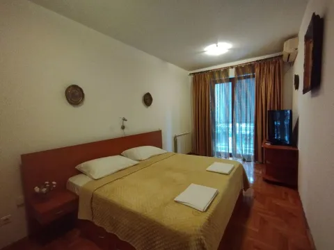 Rent, two bedroom apartment, 71m², Preko Morače, Podgorica - image 4