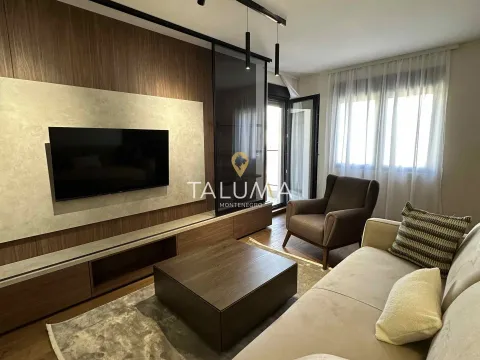 Izdavanje, jednosoban stan, 51m², Tološi, Podgorica - image 1