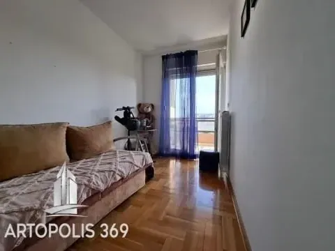 Izdavanje, dvosoban stan, 61m², Vračar Sve Podlokacije, Beograd - image 10