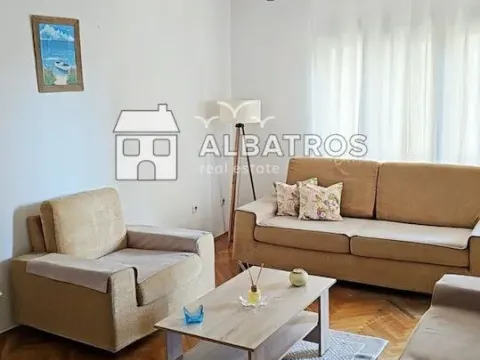 Rent, one bedroom apartment, 60m², Centar, Bar - image 1