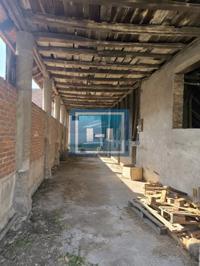 Prodaja, kuća, 824m², Brestovo, Despotovac