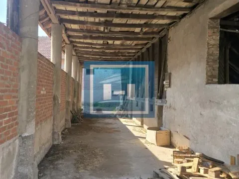 Prodaja, kuća, 824m², Brestovo, Despotovac - image 19