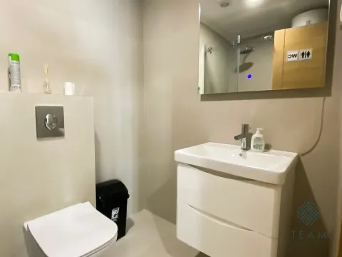 Izdavanje, poslovni prostor, 53m², City Kvart, Podgorica - image 6