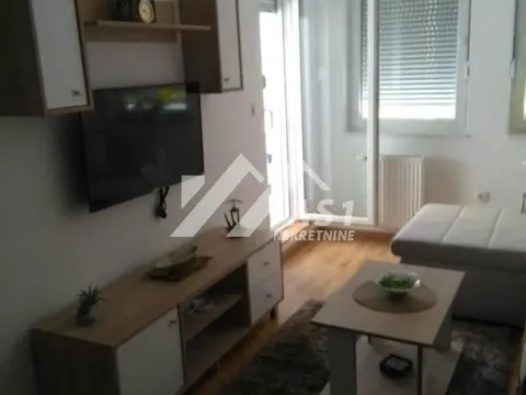 Izdavanje, jednosoban stan, 35m², Rotkvarija, Novi Sad Sve Podlokacije - image 2