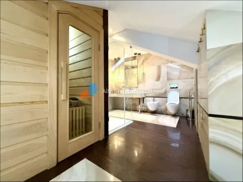 Rent, four bedroom apartment, 250m², Kalenić Pijaca, Vračar Sve Podlokacije - image 22