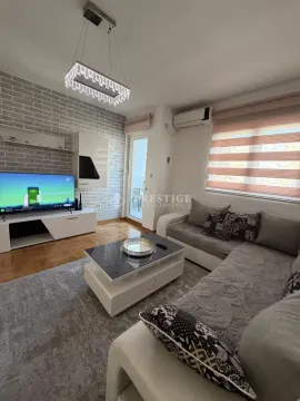 Izdavanje, jednosoban stan, 44m², Stari Aerodrom, Podgorica - image 4