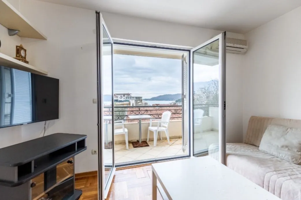 Prodaja, dvosoban stan, 64m², Bečići, Budva