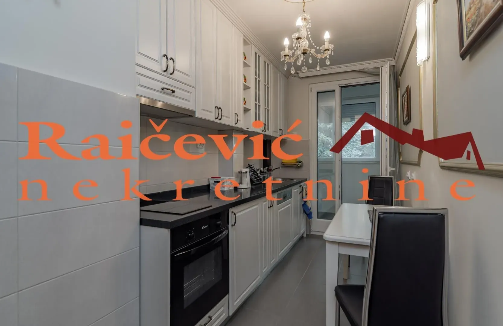 Prodaja, dvosoban stan, 62m², Centar, Stara Pazova