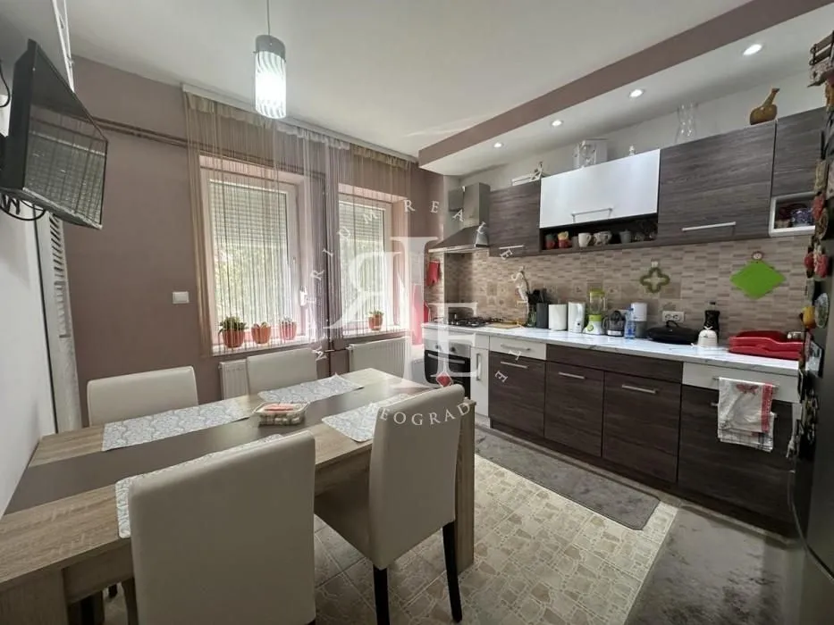 Prodaja, kuća, 188m², Beočić, Rekovac