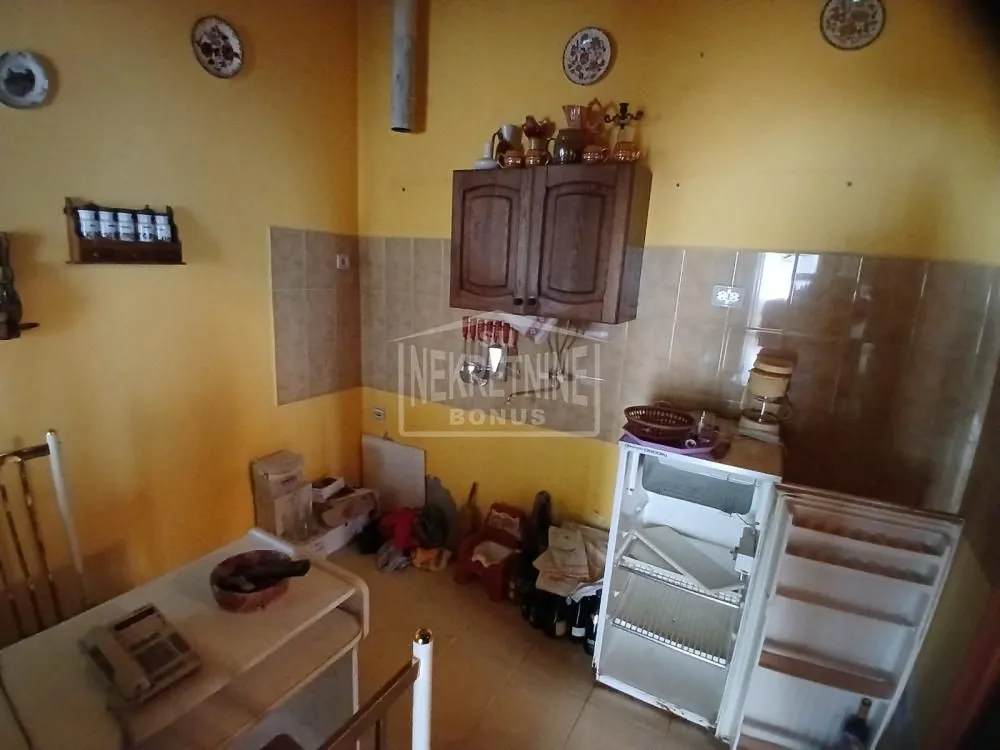 Prodaja, kuća, 316m², Čantavir, Subotica